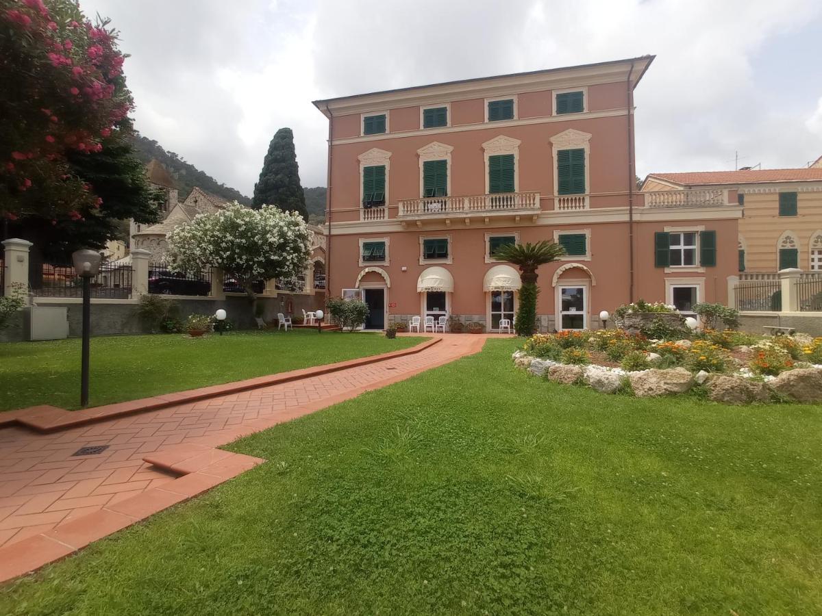 Albergo Madri Pie Noli Exterior foto
