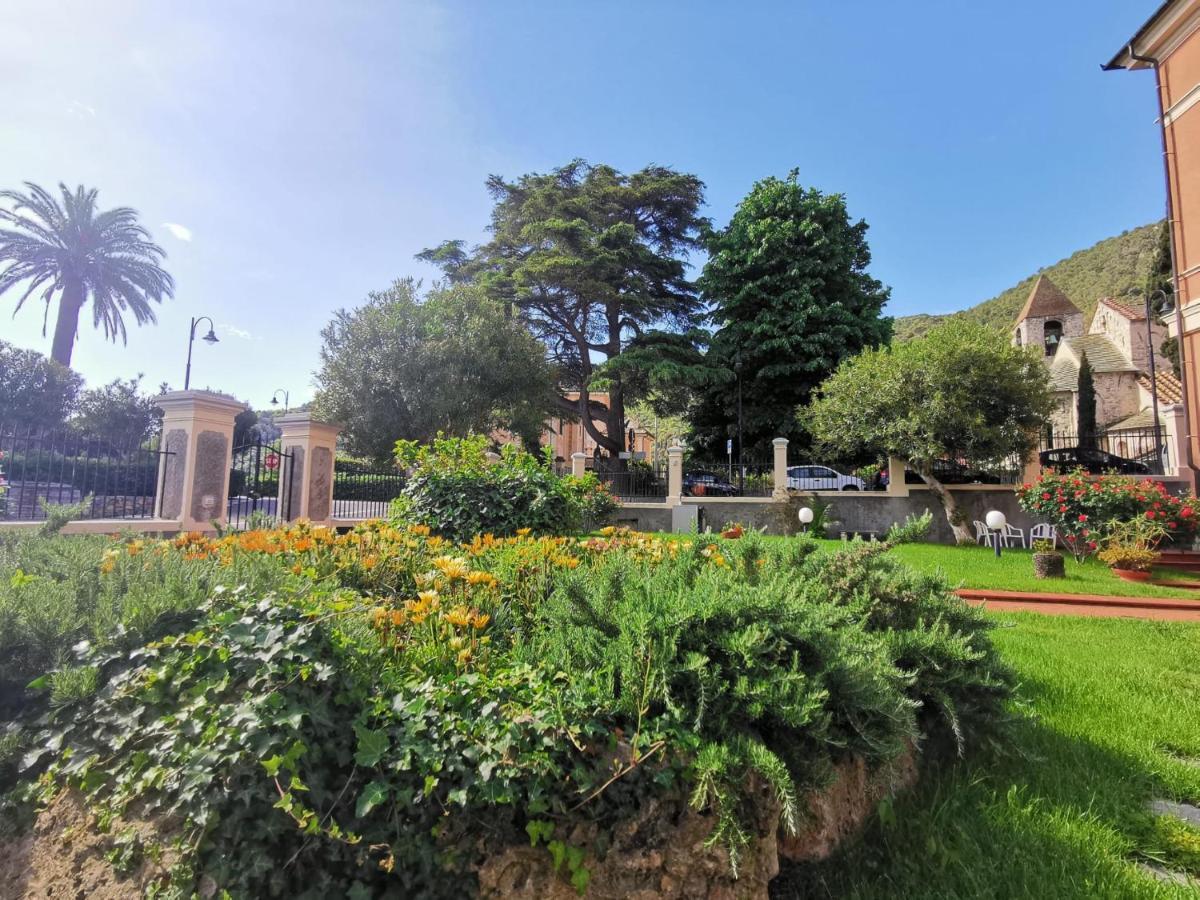 Albergo Madri Pie Noli Exterior foto